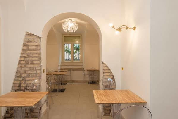 Hospitalityrome Domus Colosseo Exterior photo